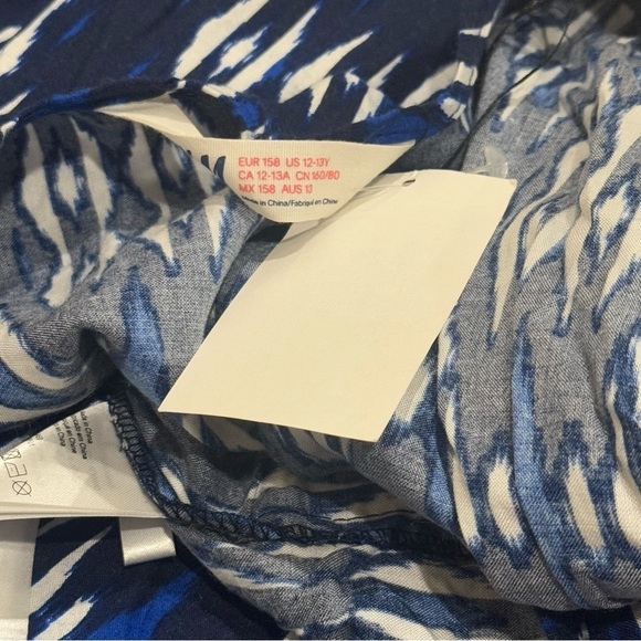 NEW H&M Blue and White Abstract Print Beach Swim Coverup Girl’s Size 12-13y - Picture 7 of 10